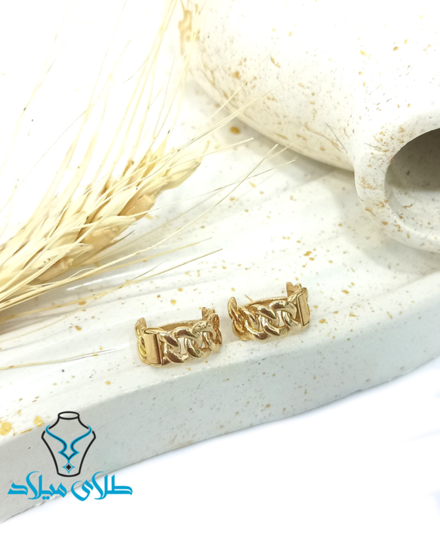 گوشواره حلقه‌ای کارتیه · گوشواره حلقه‌ ای