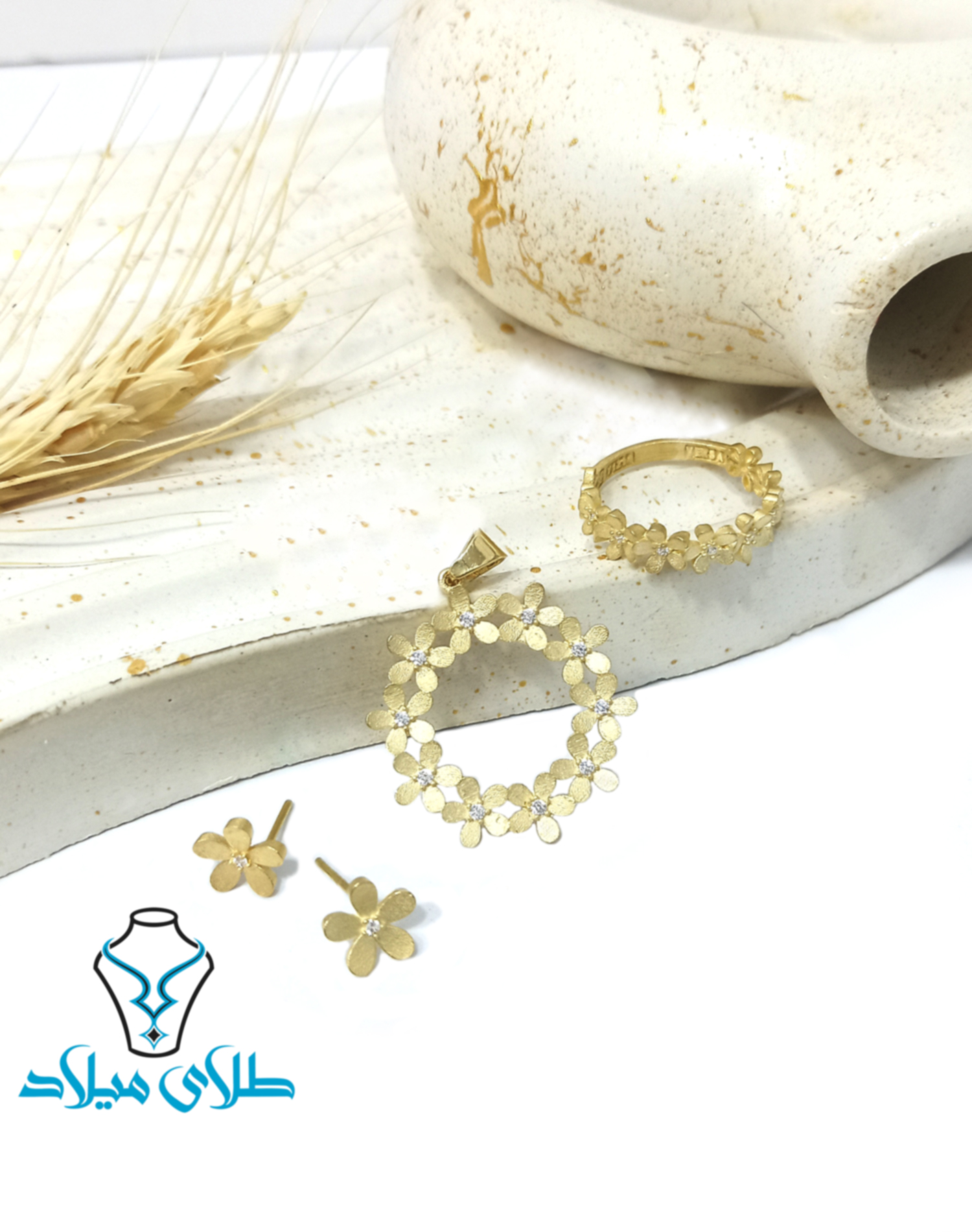 سرویس طلا نازلی · سرویس طلا · 18 عیار · 6.99 گرم