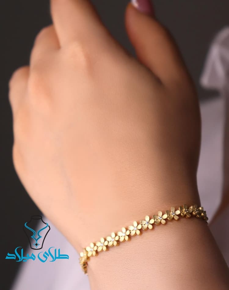 دستبند طلا سمیرا · دستبند طلا · 18 عیار · 9.55 گرم