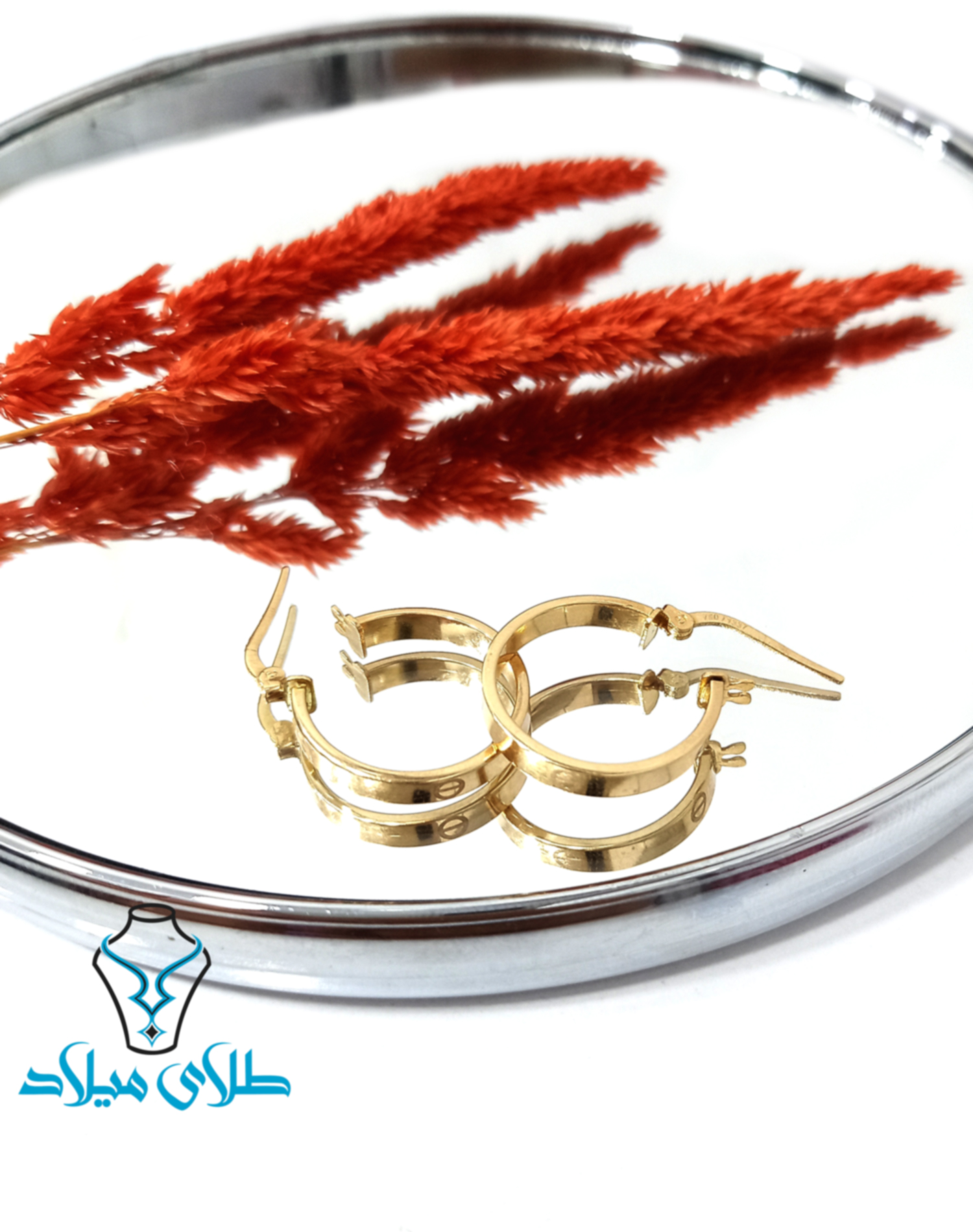 گوشواره حلقه‌ای کارتیه کد2 · گوشواره حلقه‌ ای · 18 عیار · 2.8 گرم