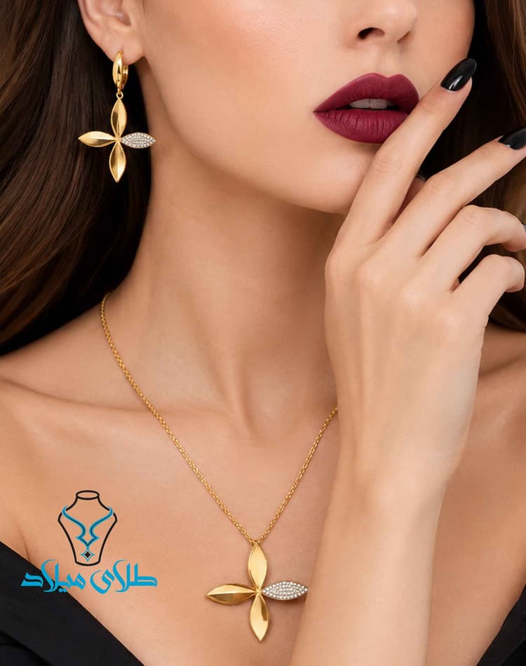 نیم ست آناهیل · نیم ست طلا · 18 عیار · 13.5 گرم
