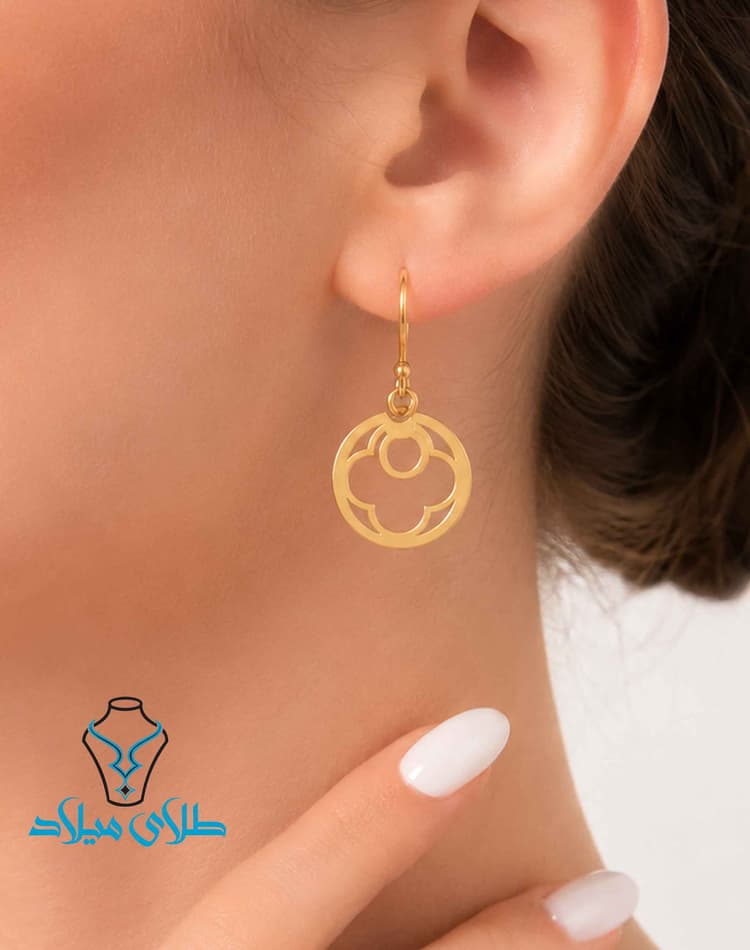 گوشواره آویز آترین · گوشواره آویز طلا · 18 عیار · 2.68 گرم