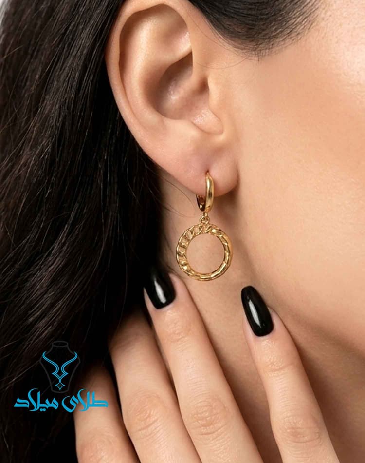 گوشواره آویز کارتیه کد2 · گوشواره آویز طلا · 18 عیار · 3 گرم