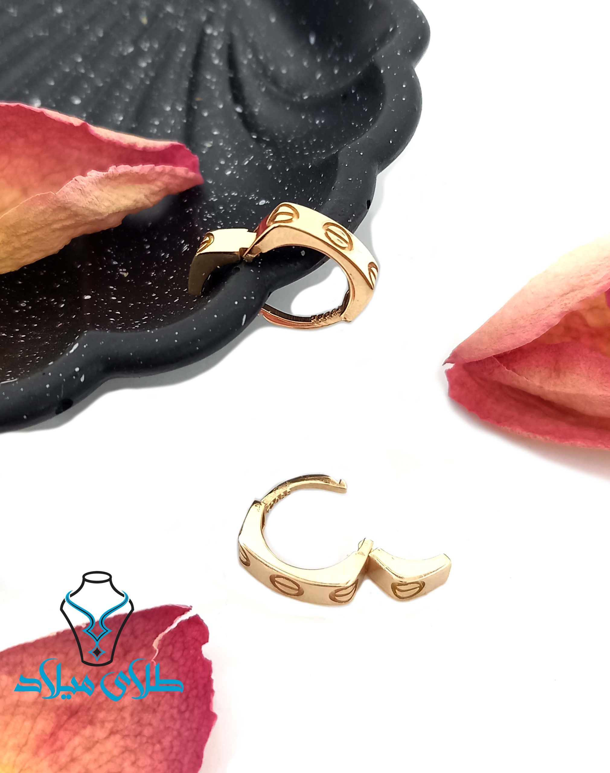 گوشواره حلقه‌ای کارتیه کد3 · گوشواره حلقه‌ ای