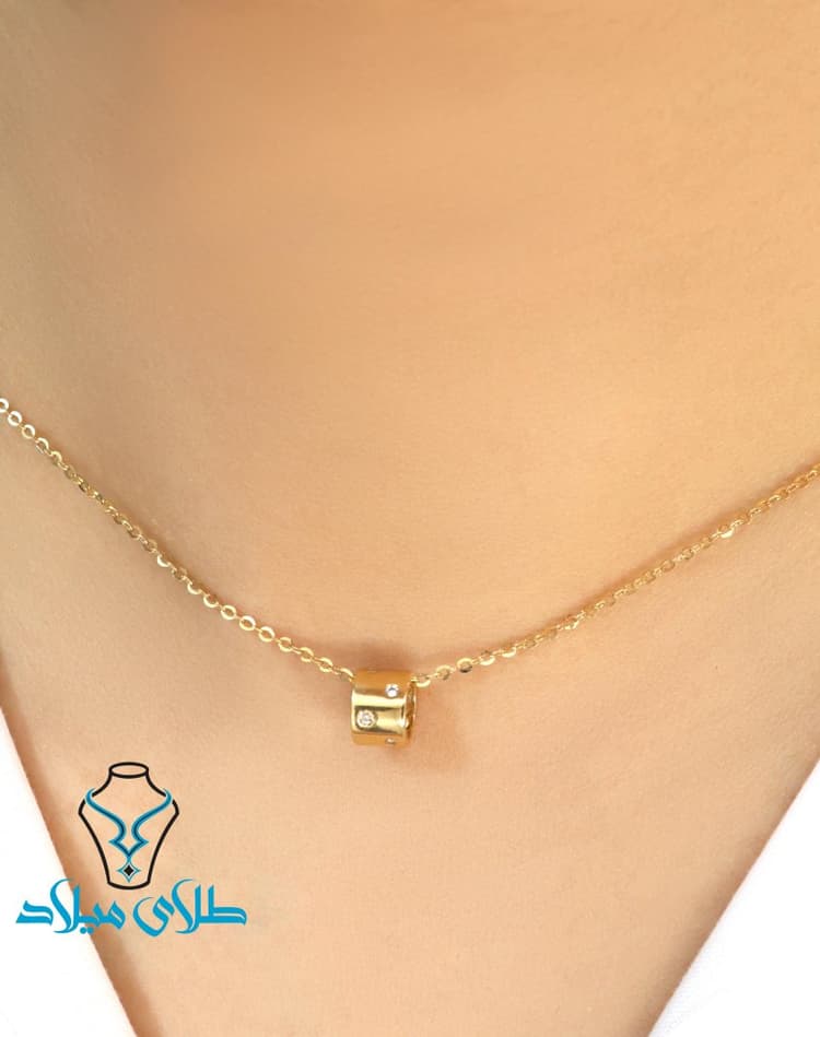 گردنبند طلا فادیا · گردنبند مینیمال طلا · 18 عیار · 2.63 گرم