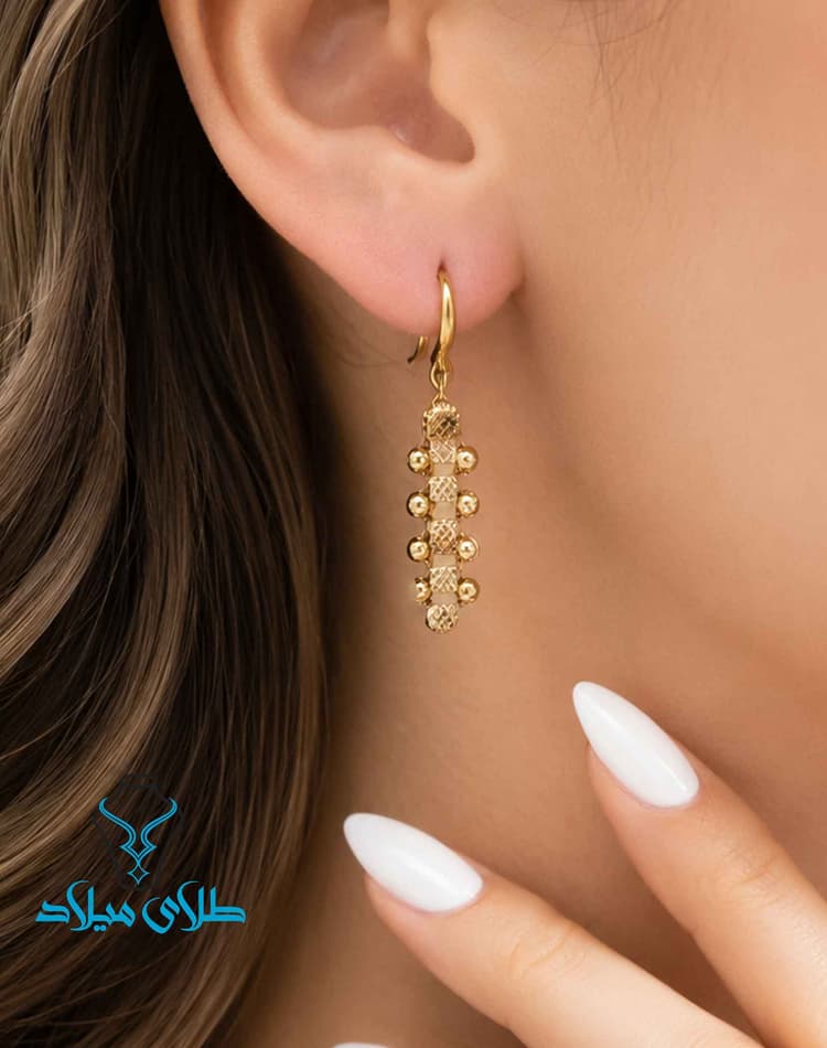 گوشواره آویز مانا · گوشواره آویز طلا · 18 عیار · 2.69 گرم