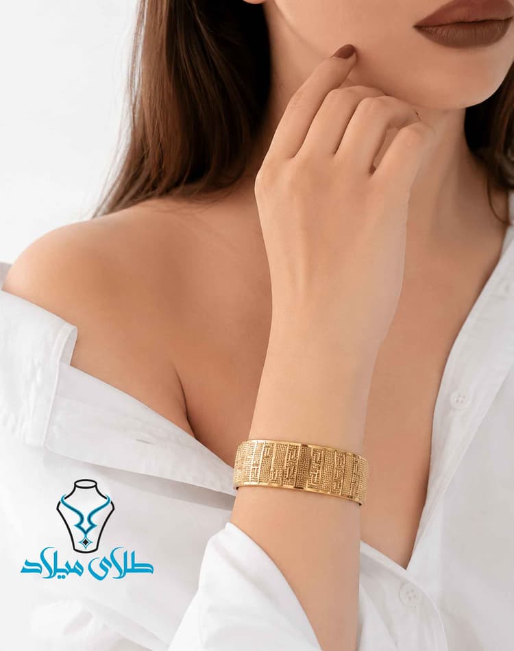 دستبند النگویی ورساچ کد10 · دستبند النگویی ورساچه طلا