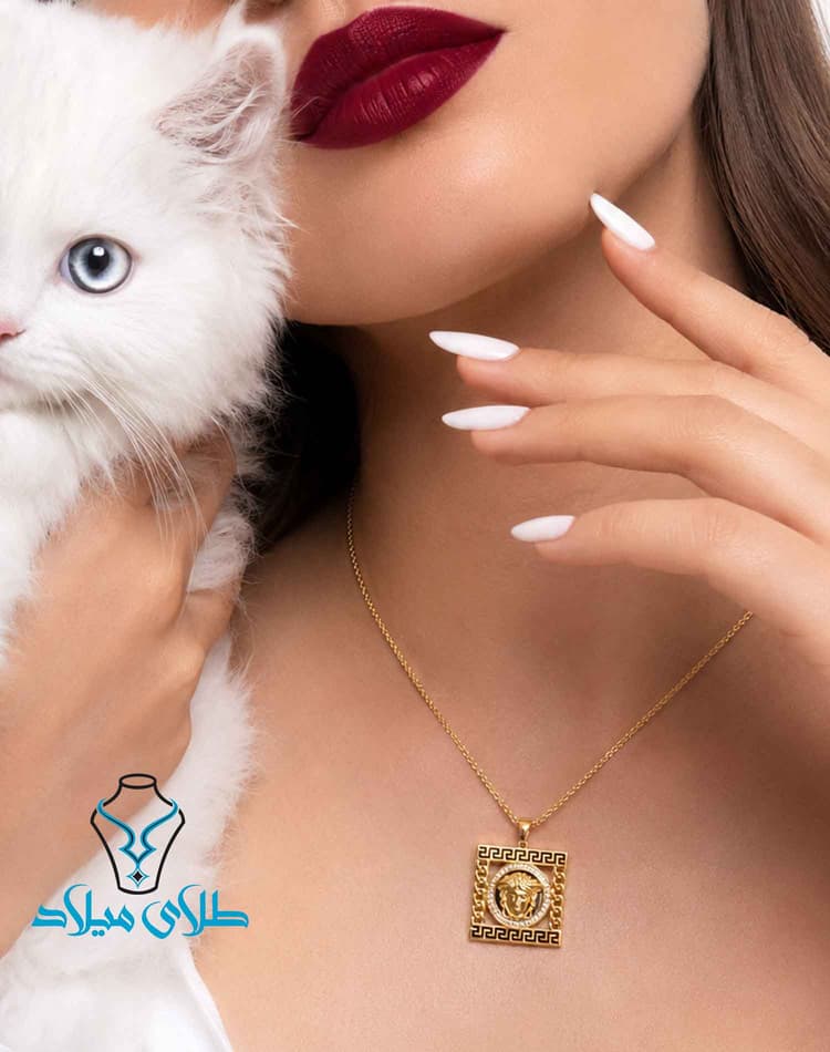 پلاک طلا ورساچ کد3 · پلاک ورساچ طلا · 18 عیار · 6.22 گرم