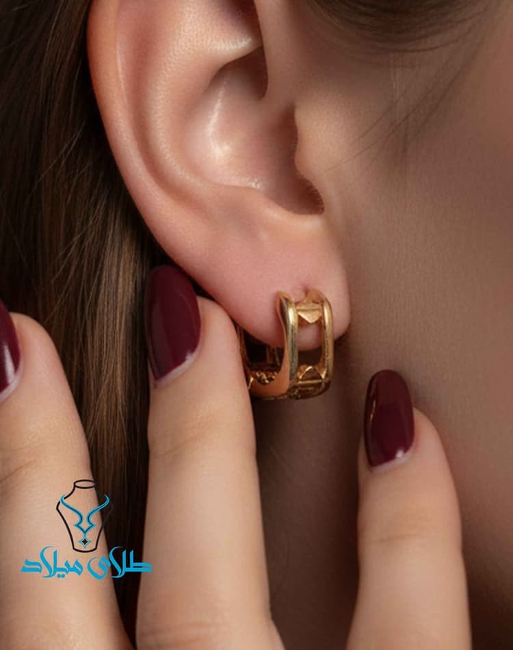 گوشواره حلقه‌ای کارتیه کد7 · گوشواره حلقه‌ ای · 18 عیار · 1.61 گرم