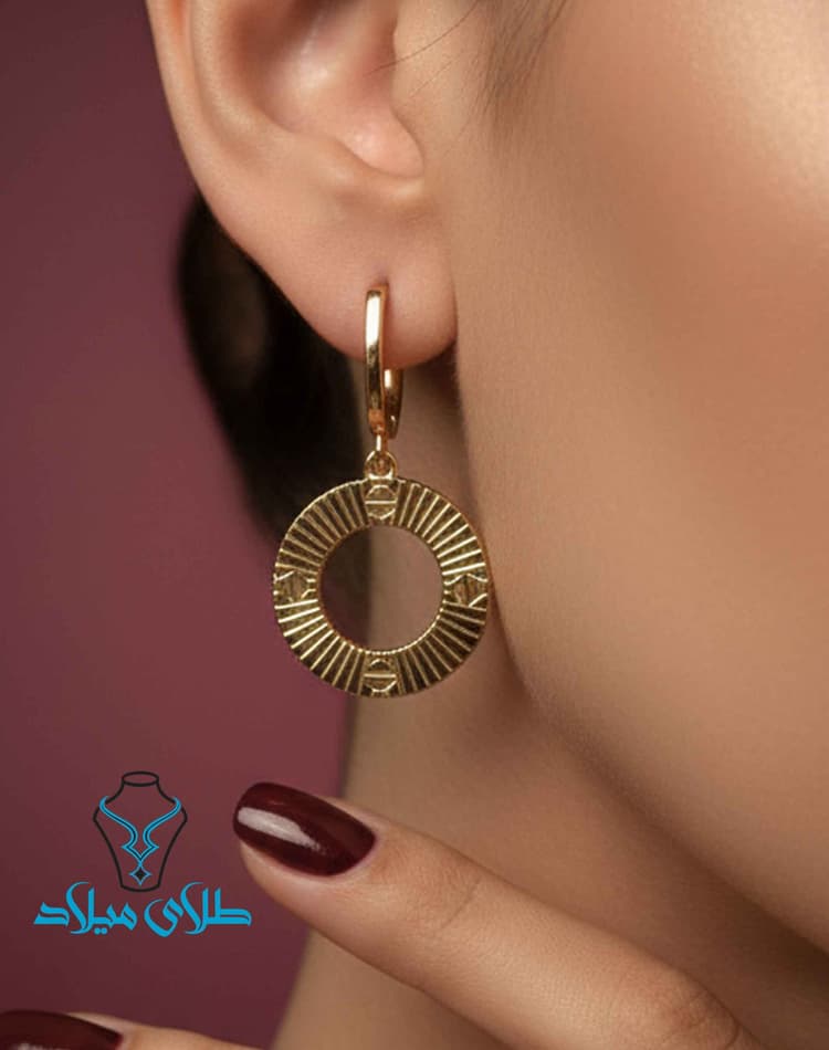 گوشواره آویز کارتیه کد7 · گوشواره آویز طلا · 18 عیار · 2.9 گرم