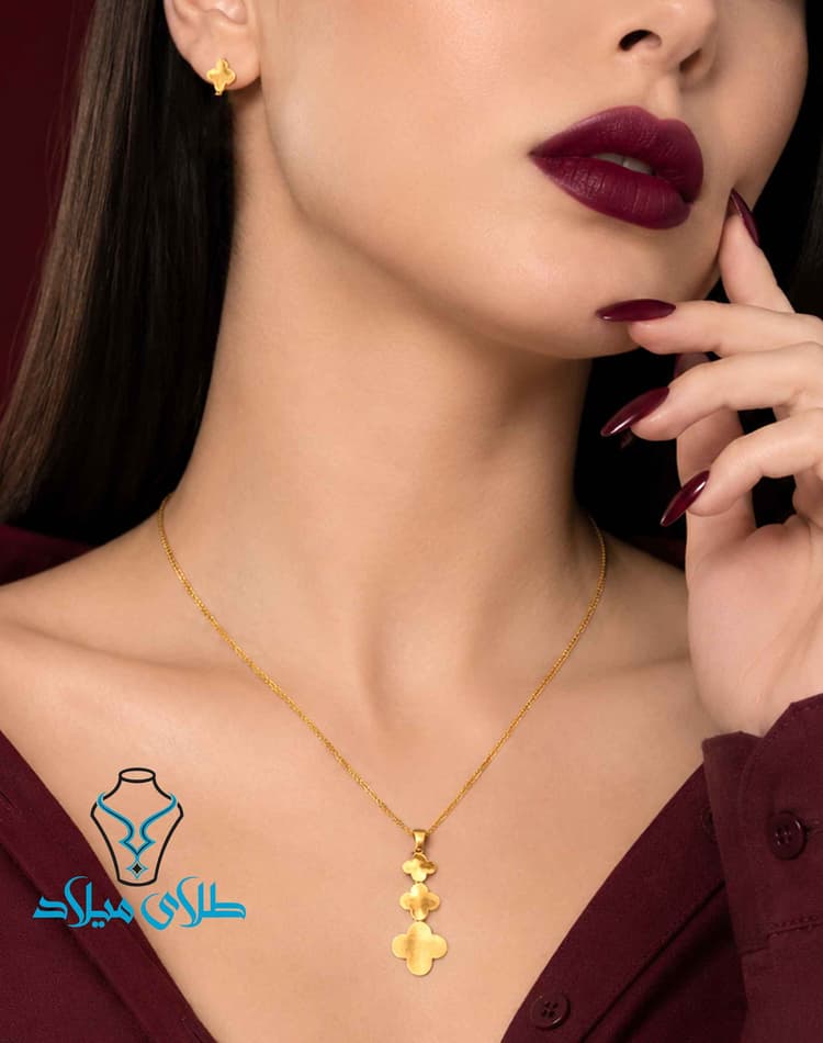 نیم ست الینا · نیم ست طلا بدون نگین · 18 عیار · 4.38 گرم