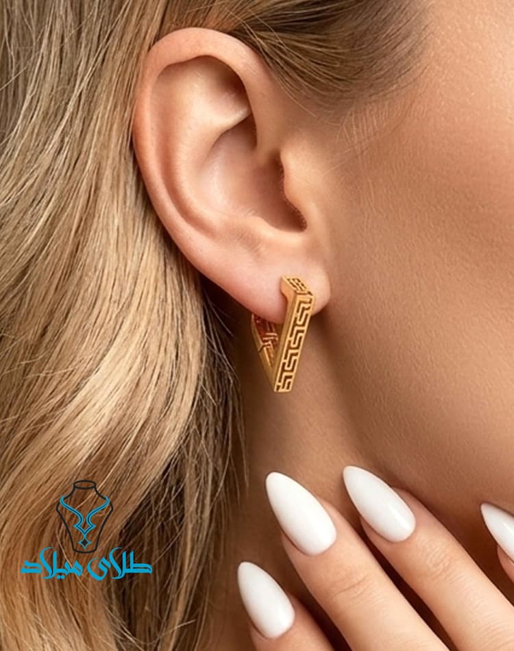 گوشواره حلقه‌ای ورساچ کد61 · گوشواره حلقه‌ ای · 18 عیار · 1.48 گرم