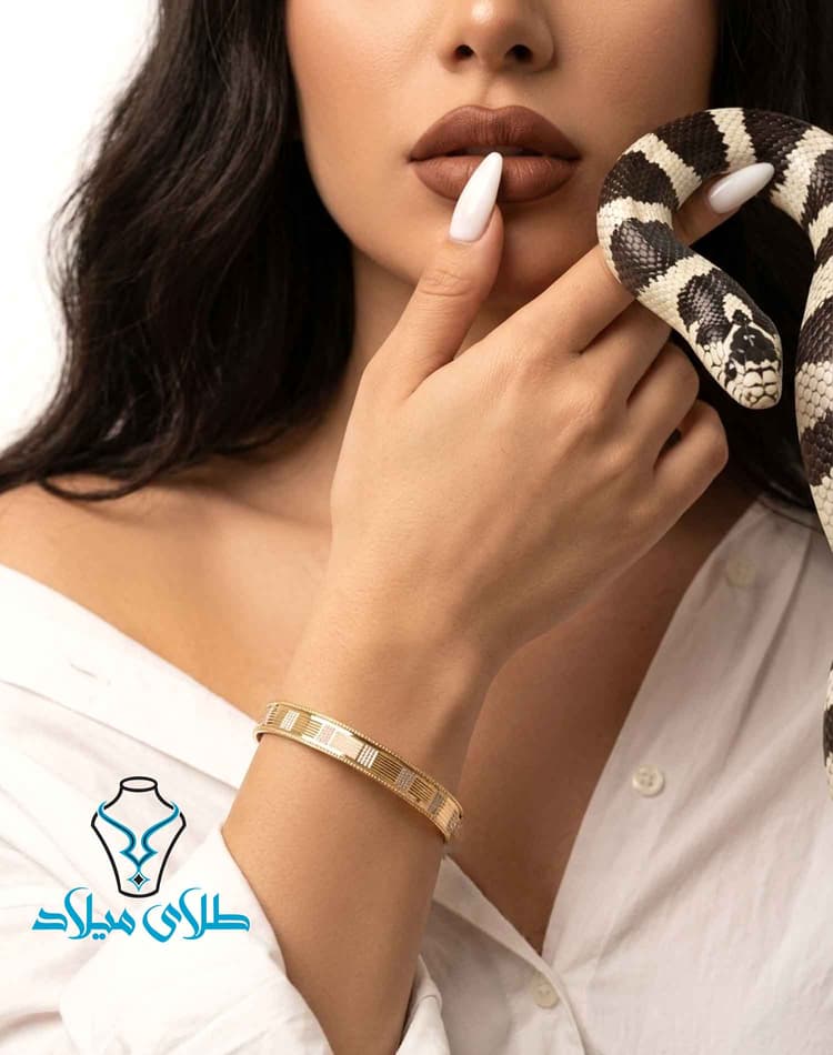 النگو دیبا طلا کد5 · النگو سایز 2 · 18 عیار · 7.72 گرم