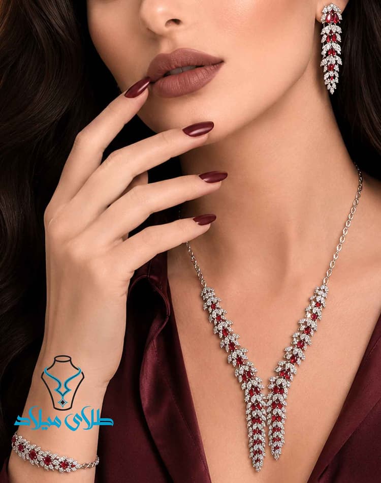 سرویس سیلوانا طلا · سرویس جواهر · 18 عیار · 31.35 گرم