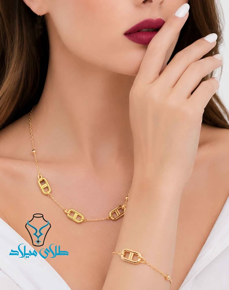 نیم ست کد7 · نیم ست طلا بدون نگین · 18 عیار · 6.71 گرم