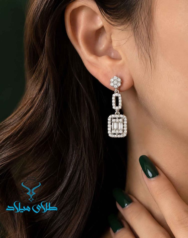 گوشواره آویز کد39 · گوشواره آویز طلا · 18 عیار · 2.59 گرم