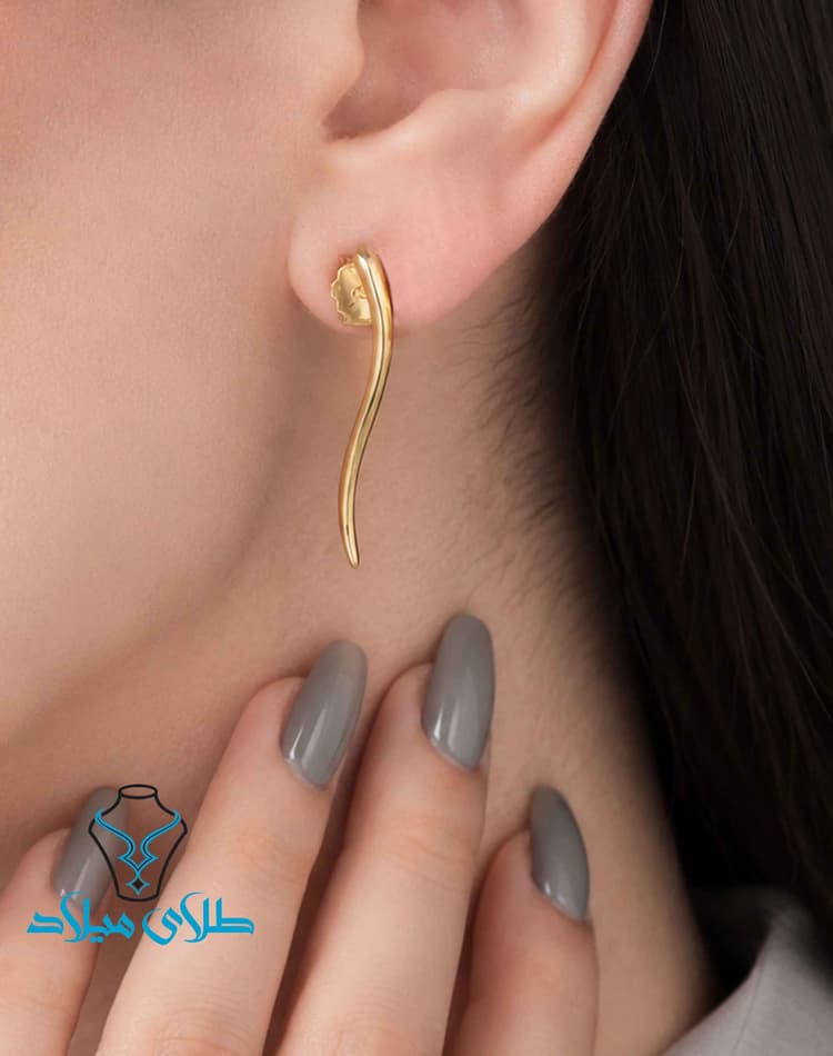 گوشواره آویز کد40 · گوشواره آویز طلا · 18 عیار · 2.81 گرم
