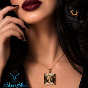 خرید پلاک طلا ورساچ کد2