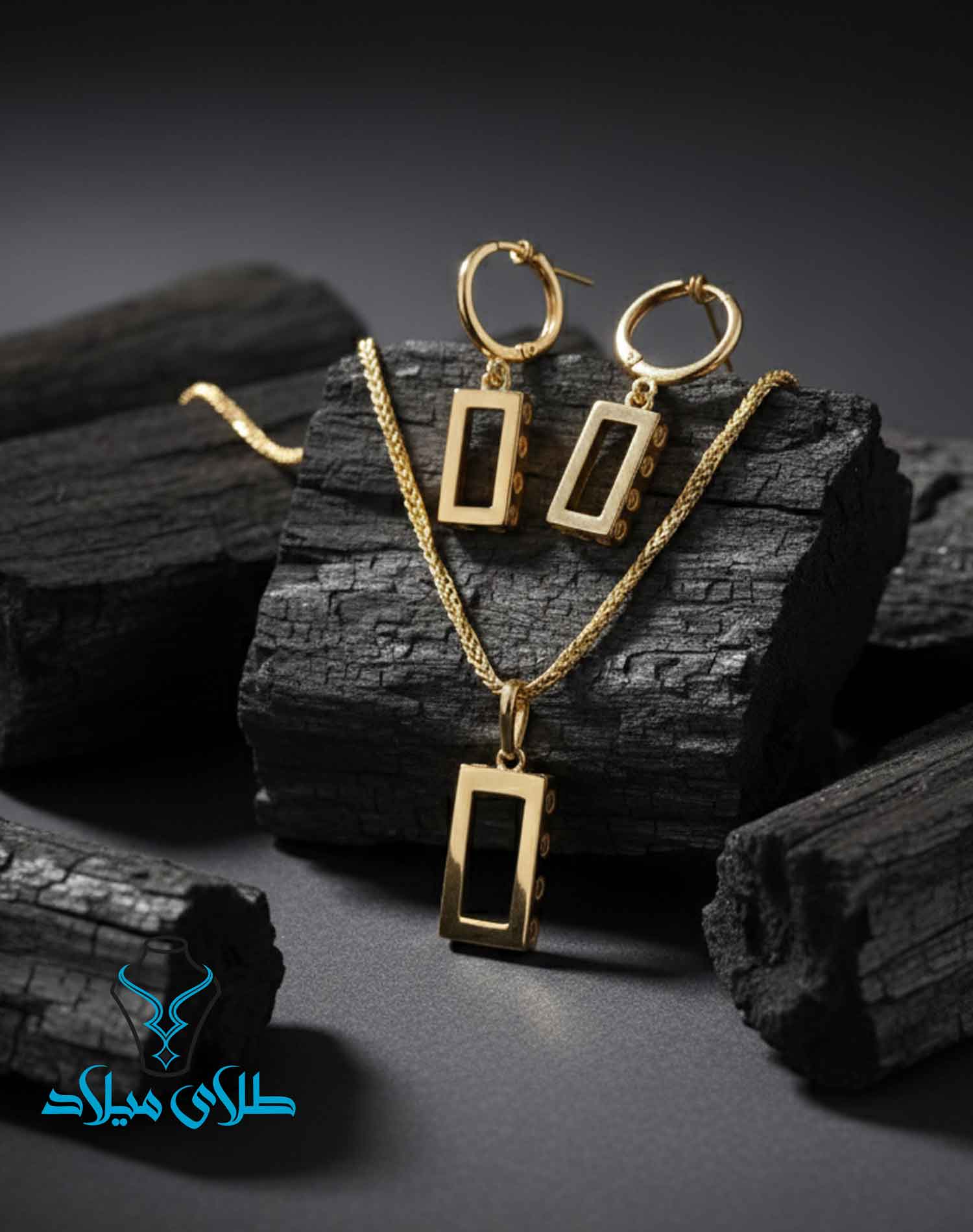 نیم ست طلا کارتیه کد2 در گالری طلای میلاد