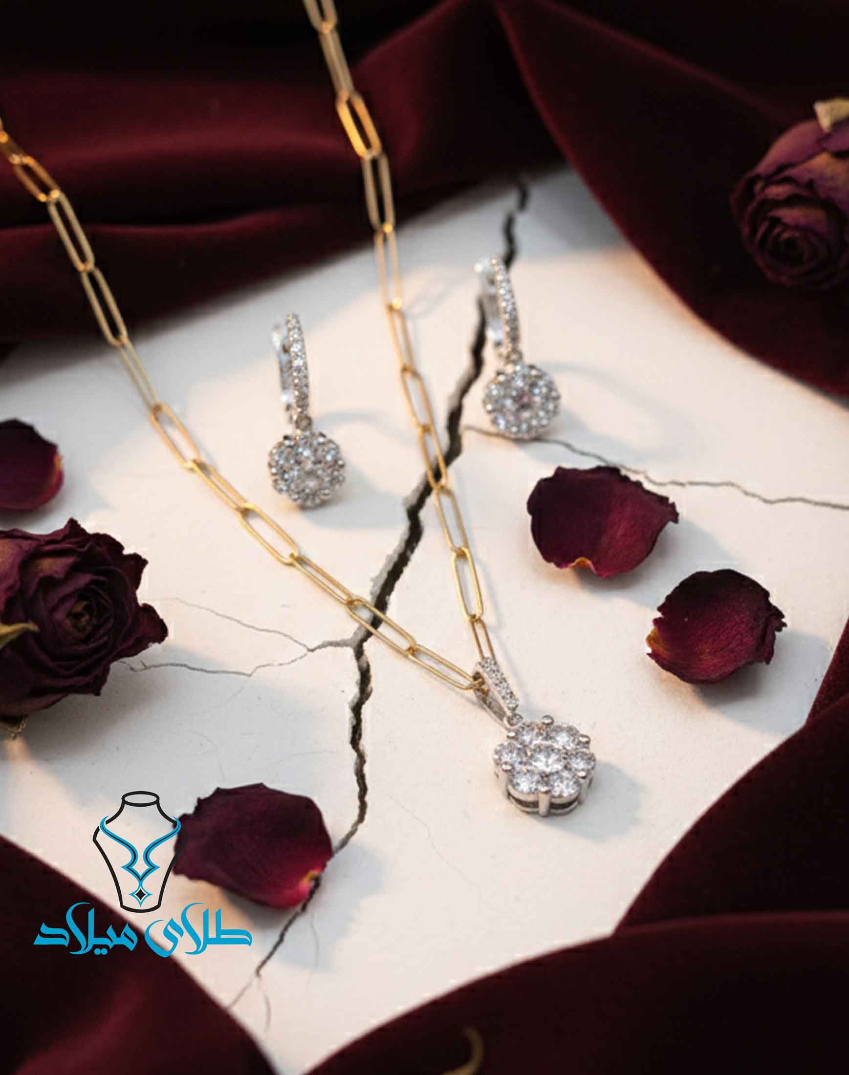 نیم ست طلا کد29 میلادزر