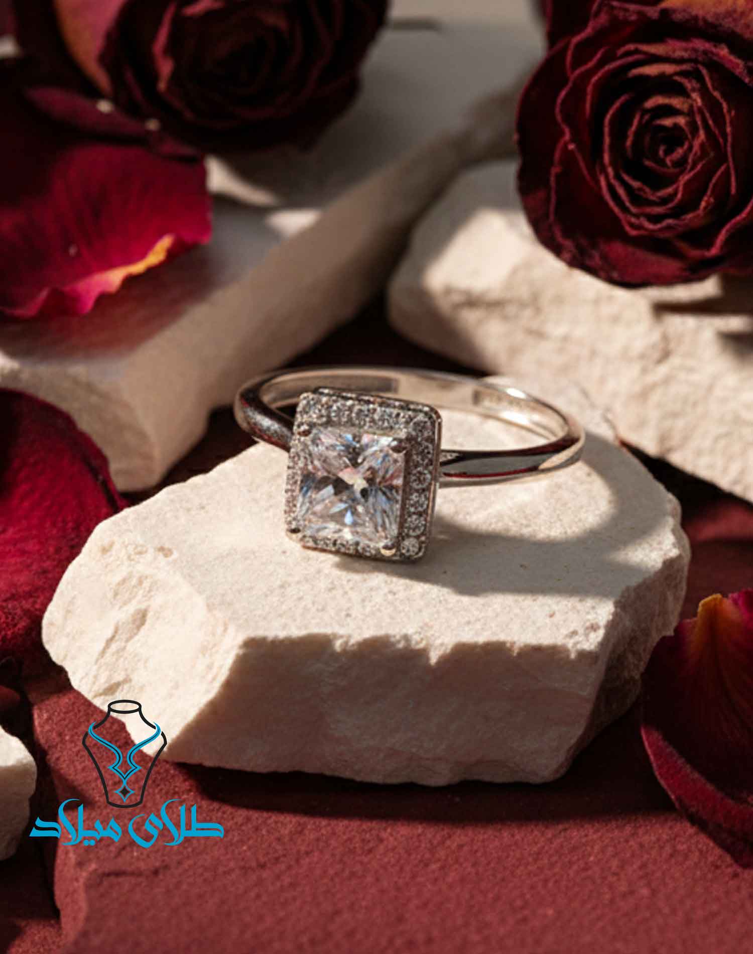 انگشتر سولیتر طلا کد16 در گالری طلا میلاد