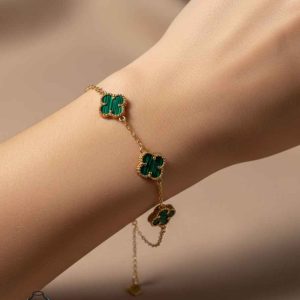 خرید دستبند طلا ونکلیف کد28 میلادزر